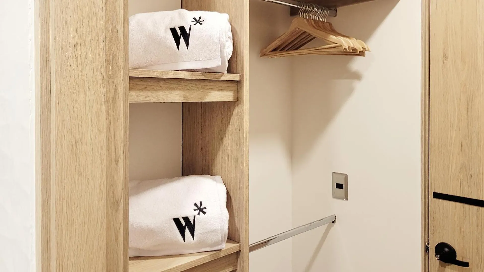 Апартаменты Castelmola By Wynwood House Медельин